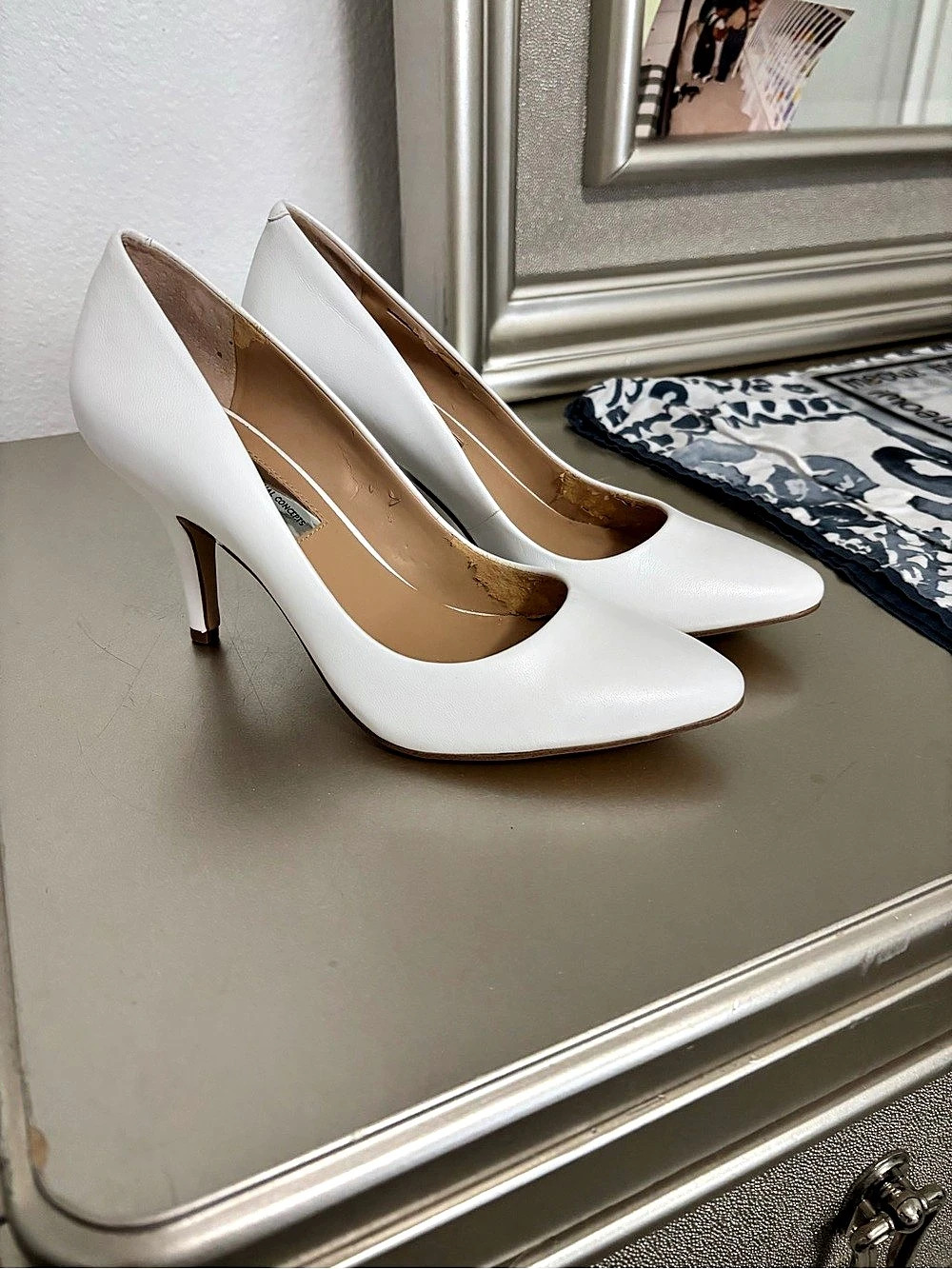 INC International Concepts Zitah Pointed Toe Pumps White US 6 M *see photo 5*